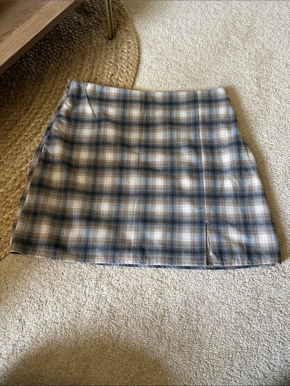 Old Navy Plaid Mini Skirt in gray and Cream